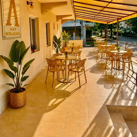 מלון Atlantis Boutique 3*